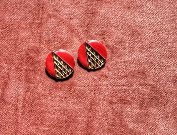 Retro Red & Gold Geometric Stud Earrings