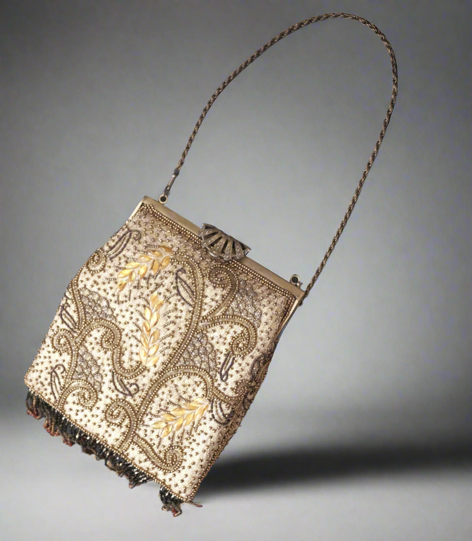 Vintage Beaded Evening Clutch with Chain Strap