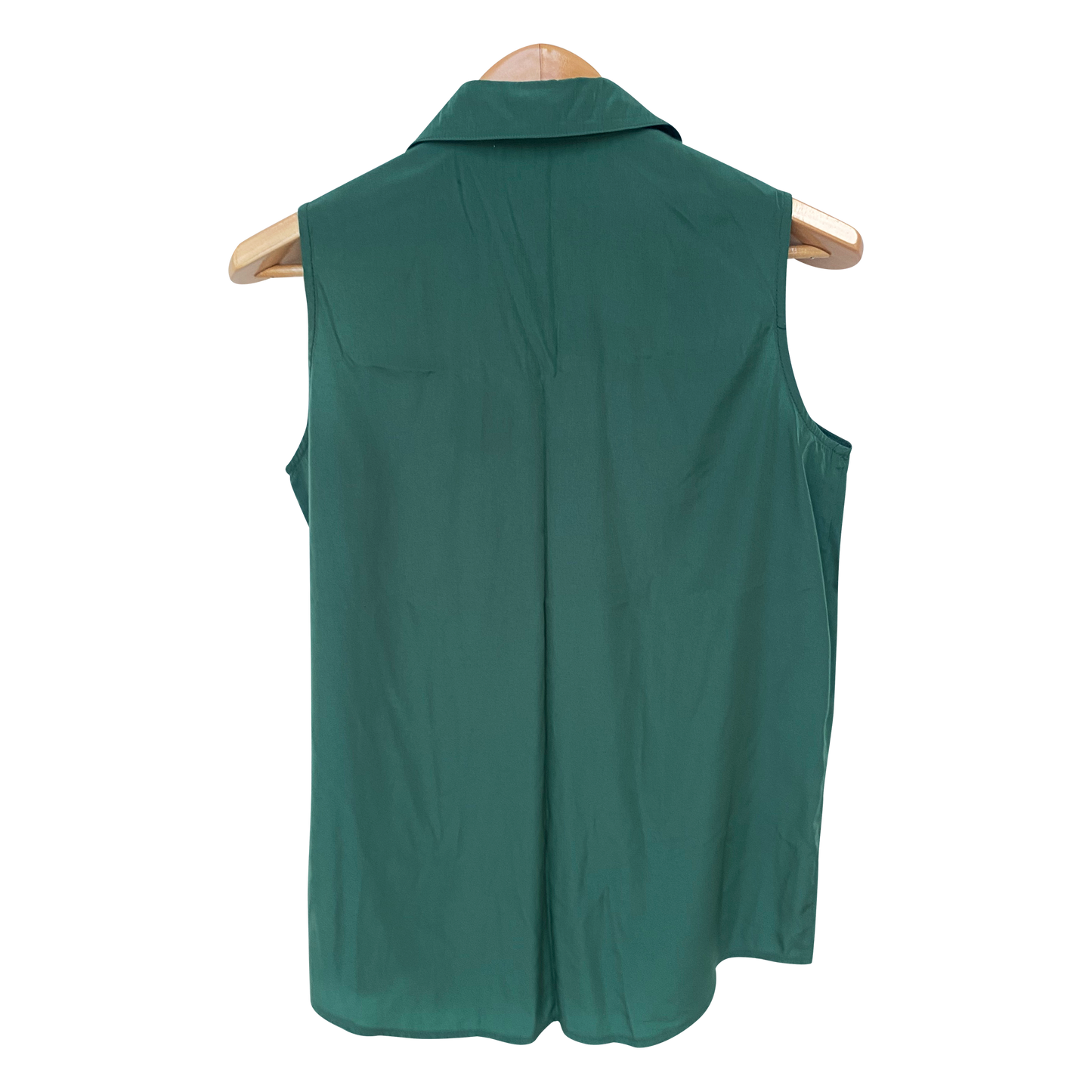 Legacy Classic Sleeveless Button-Down Blouse