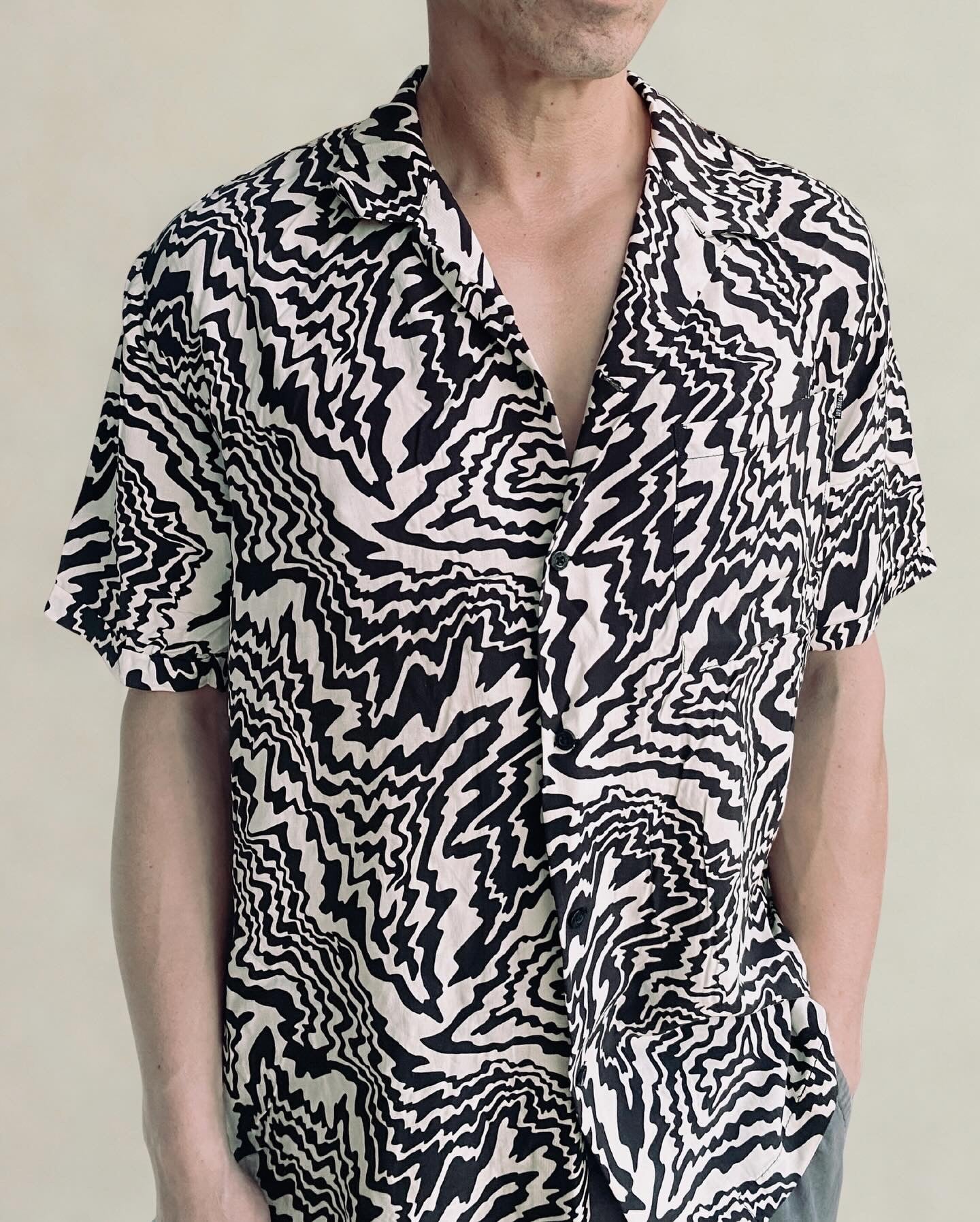Piping Hot - Abstract Shirt